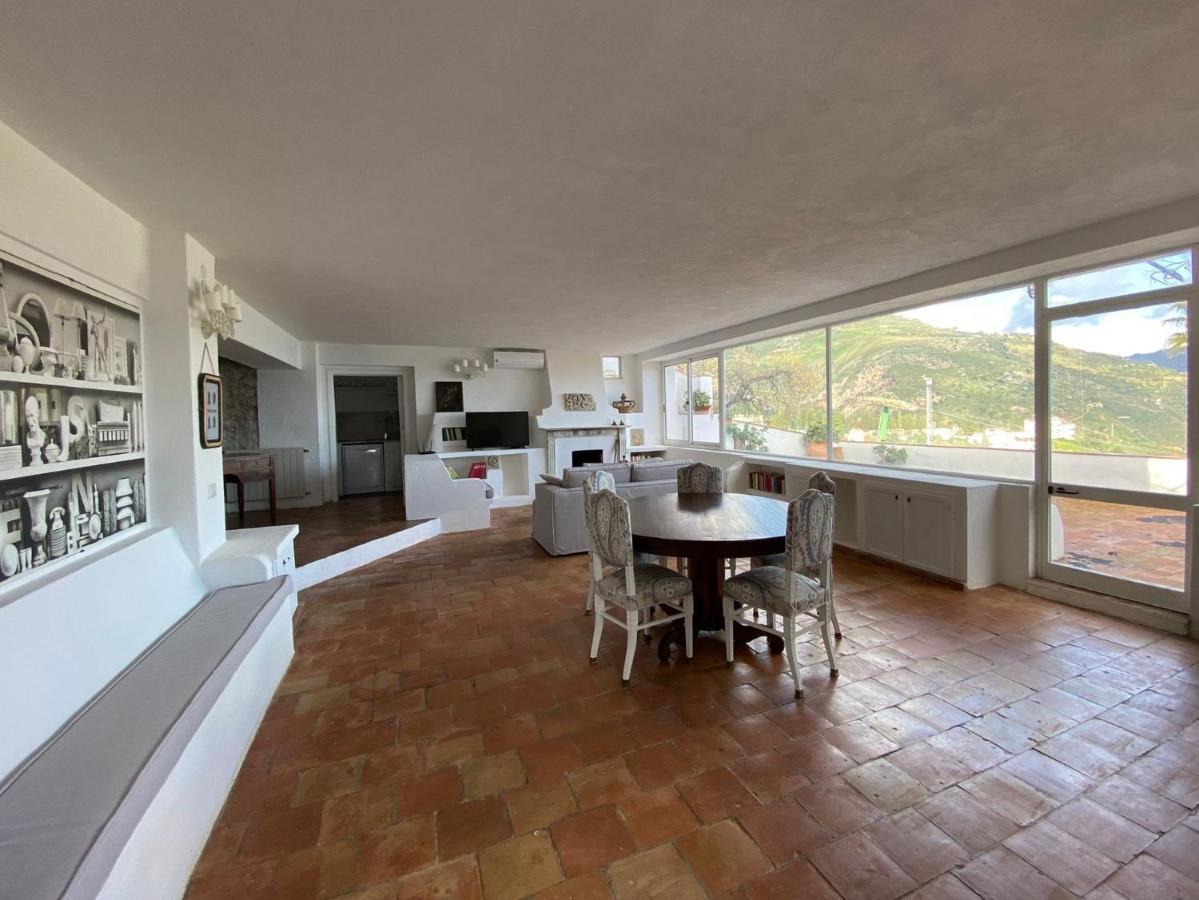 La Casa Nella Roccia Villa Taormina Luaran gambar